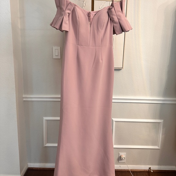 Alexander by Daymor 1569 Pleated Sleeve Plunging Neck Dress blush - Picture 2 of 7